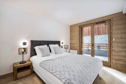 3 bedrooms Apartment in Les Belleville, France No. 100044 6