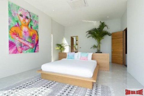 4 bedrooms Villa on the Chaweng Beach, Thailand No. 96091 7