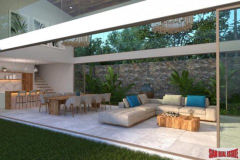 4 bedrooms Villa on the Chaweng Beach, Thailand No. 96937 4