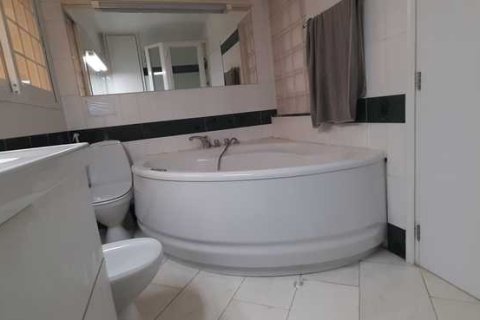 2 dormitorios Apartment en Limassol, Cyprus No. 33865 10