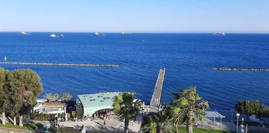 2 dormitorios Apartment en Limassol, Cyprus No. 33865