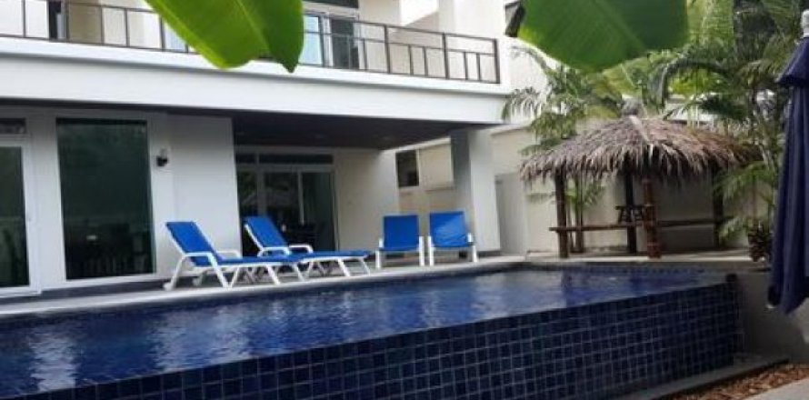 4 dormitorios Villa en Jomtien Beach, Thailand No. 96488