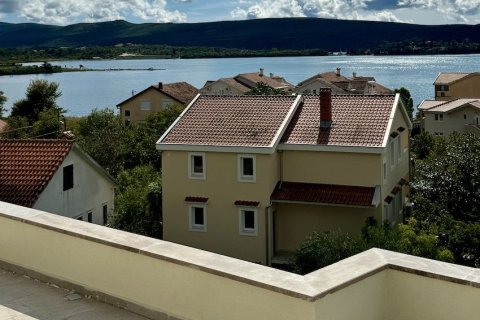 1 bedroom Apartment in Tivat, Montenegro No. 104743 6