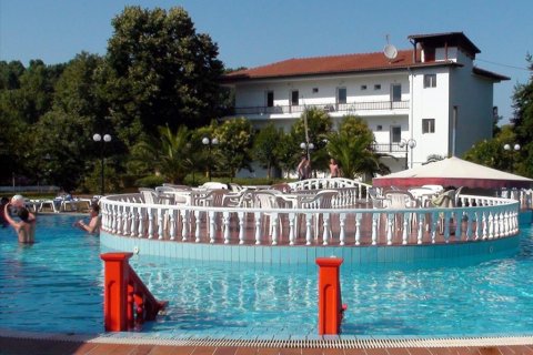 Отель, гостиница с 47 комнатами в Пиерия, Греция №60498 4