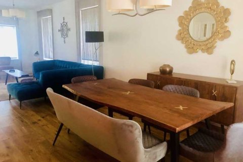 Вилла с 4 спальнями в Перволия, Кипр №80762 5