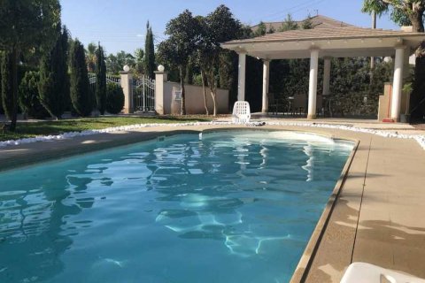 Вилла с 4 спальнями в Перволия, Кипр №80762 1