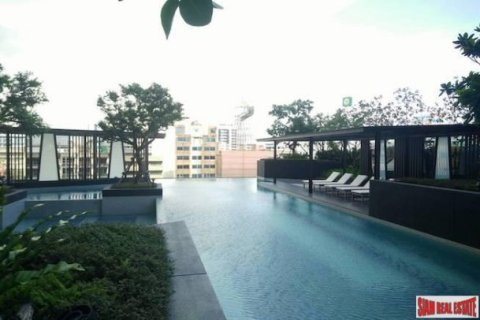 3 bedrooms Apartment in Bangkok, Thailand No. 96258 3