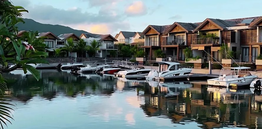 3 bedrooms Duplex in Black River, Mauritius No. 86620