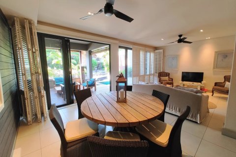 3 bedrooms Duplex in Black River, Mauritius No. 86620 5