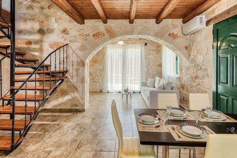 Вилла с 19 спальнями в Закинтос, Греция №69599 13