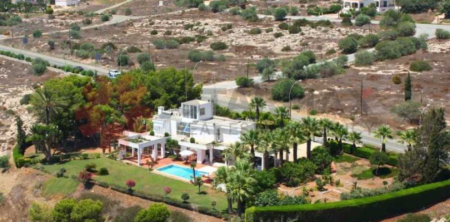 Вилла с 3 спальнями в Айя Напа, Кипр №82433