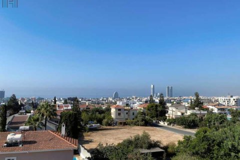 3 bedrooms Apartment in Germasogeia, Cyprus No. 32179 3