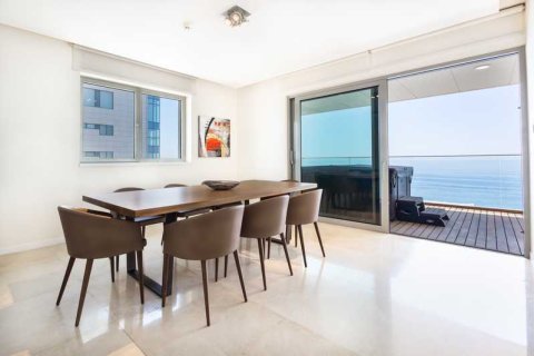 Квартира с 3 спальнями в Лимассол, Кипр №65764 4