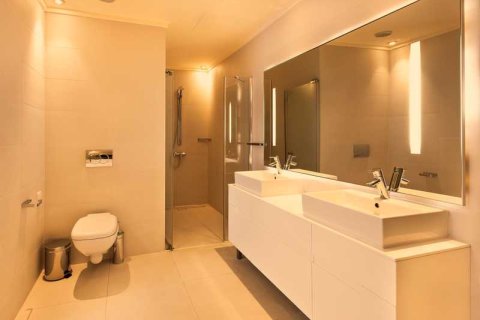 Квартира с 3 спальнями в Лимассол, Кипр №65764 10