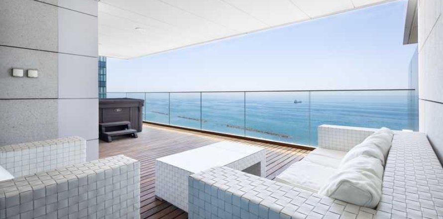 Квартира с 3 спальнями в Лимассол, Кипр №65764