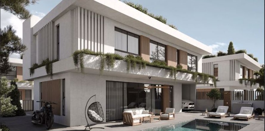 4 bedrooms Villa in Paralimni, Cyprus No. 76730