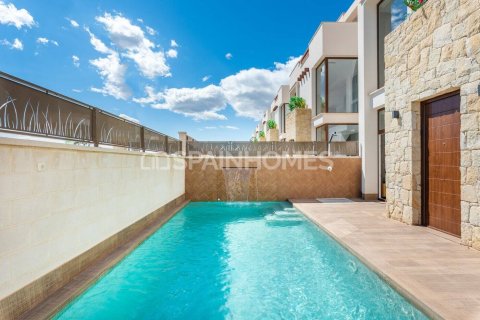 5 bedrooms Villa in Los Montesinos, Spain No. 87941