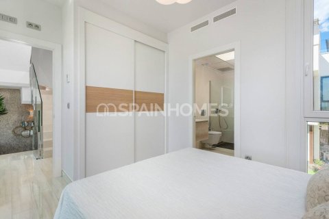 5 bedrooms Villa in Hung Dien, Vietnam No. 87941 25