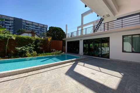 4 bedrooms House in Chiang Mai, Thailand No. 1372 15