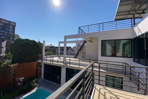 4 bedrooms House in Chiang Mai, Thailand No. 1372 9