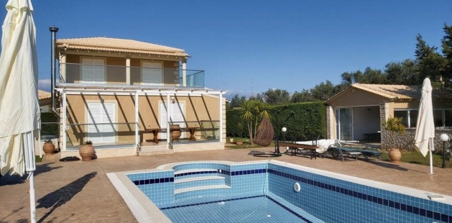 3 bedrooms Villa in Corfu, Greece No. 51993