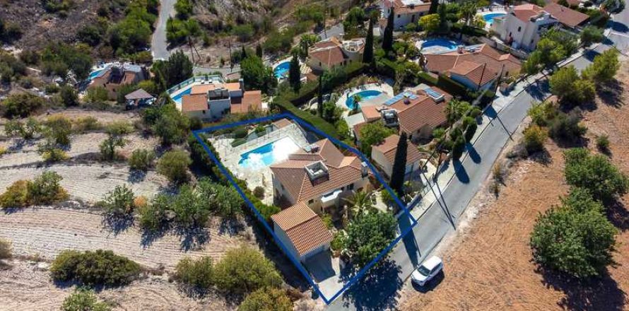 3 chambres House à Tala, Cyprus No. 69693