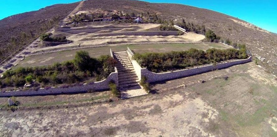 1 room Business in Heraklion, Greece No. 57246