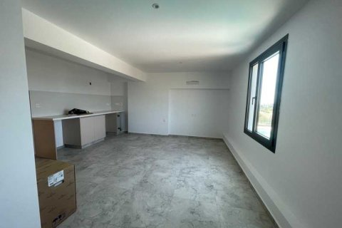 2 bedrooms Apartment in Limassol, Cyprus No. 33442 12