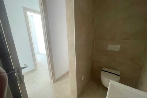 2 bedrooms Apartment in Limassol, Cyprus No. 33442 8