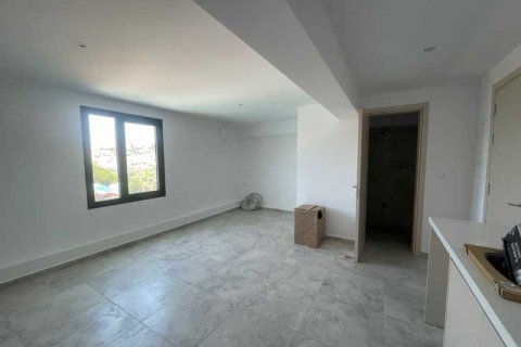 2 bedrooms Apartment in Limassol, Cyprus No. 33442 14