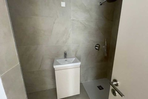 2 bedrooms Apartment in Limassol, Cyprus No. 33442 6