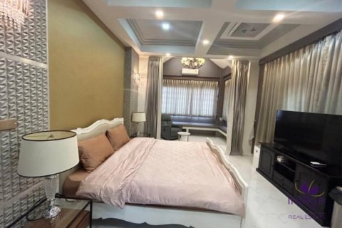 4 bedrooms House in Chiang Mai, Thailand No. 97696 18