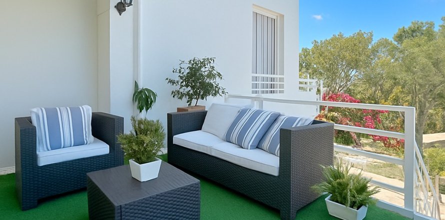 Дуплекс с 3 спальнями в Порталс-Нус, Испания №117154