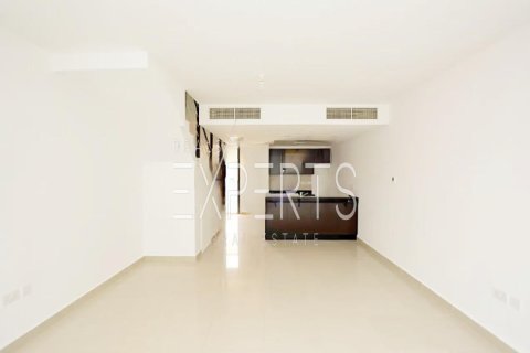 2 bedrooms Villa in Al Reef, UAE No. 129743