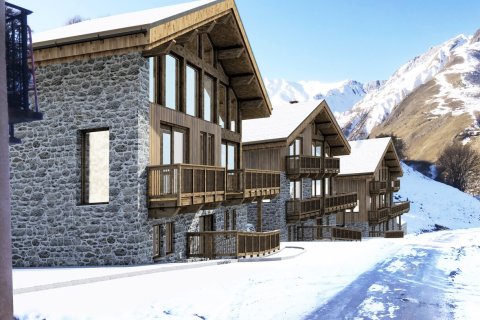 5 dormitorios House en Les Belleville, France No. 99593 5