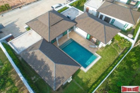 2 bedrooms Villa in Chalong, Thailand No. 96618 3