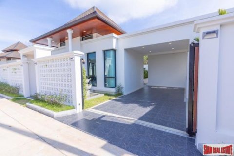 2 bedrooms Villa in Chalong, Thailand No. 96618 4