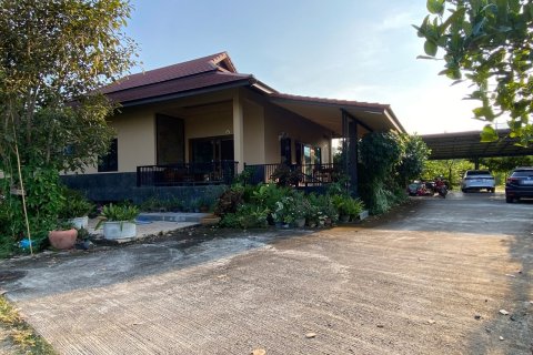 4 bedrooms House in Chiang Mai, Thailand No. 1496 14