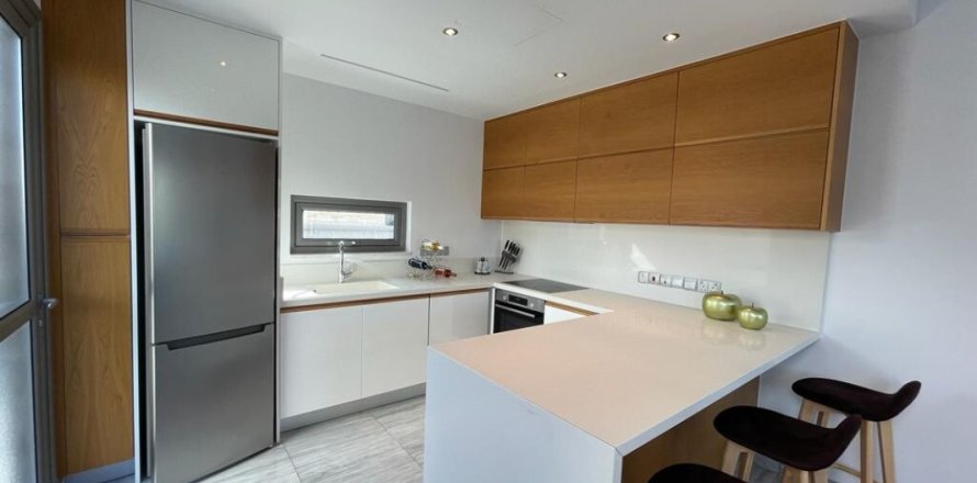 Вилла с 3 спальнями в Пафос, Кипр №106952