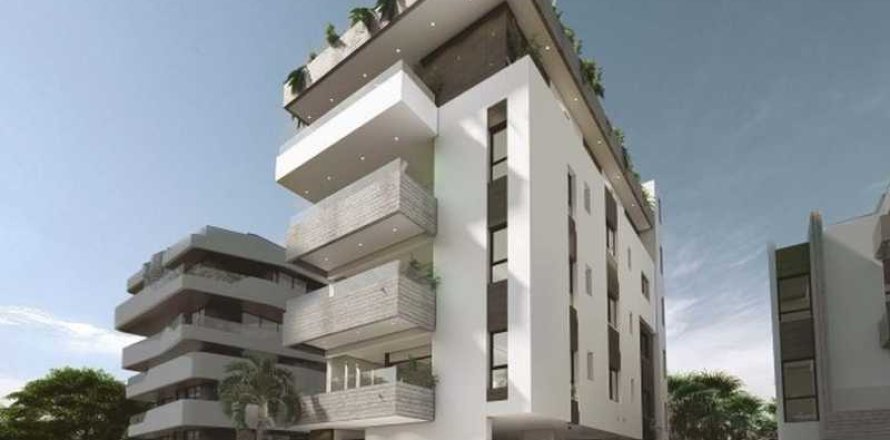 3 bedrooms Apartment in Limassol, Cyprus No. 63643