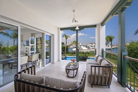 3 bedrooms Villa in Limassol, Cyprus No. 37968 8