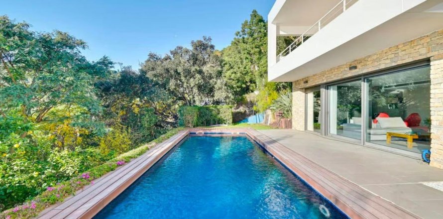 5 chambres Villa à Barcelona, Spain No. 117088