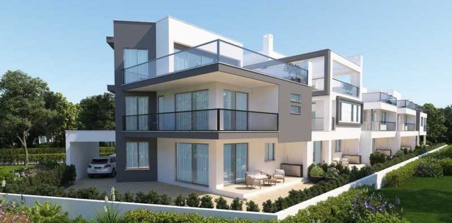 4 bedrooms House in Ypsonas, Cyprus No. 100497