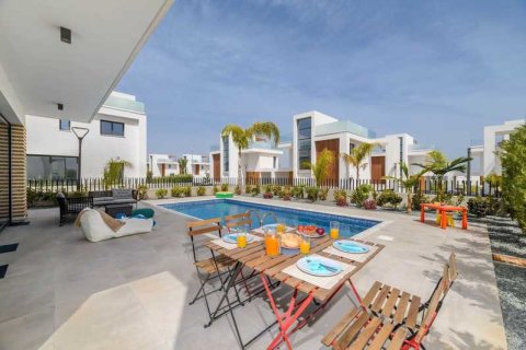 3 bedrooms Villa in Protaras, Cyprus No. 28633 2