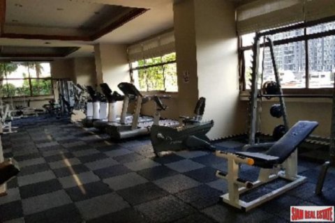 4 bedrooms Apartment in Bangkok, Thailand No. 96819 11