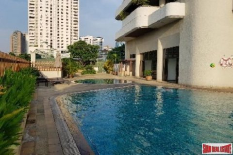 4 bedrooms Apartment in Bangkok, Thailand No. 96819 15