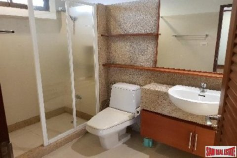 4 bedrooms Apartment in Bangkok, Thailand No. 96819 25