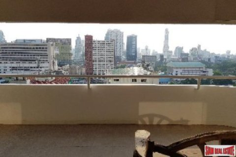 4 bedrooms Apartment in Bangkok, Thailand No. 96819 22