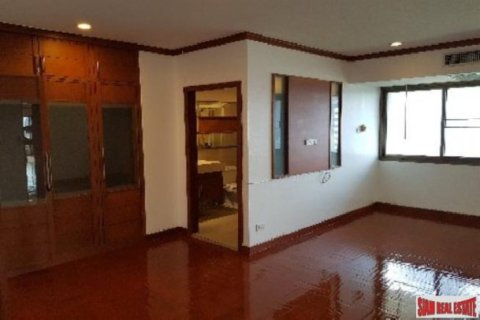 4 bedrooms Apartment in Bangkok, Thailand No. 96819 19
