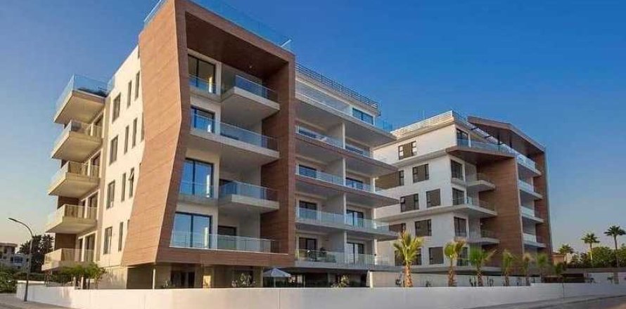 2 bedrooms Apartment in Agios Athanasios, Cyprus No. 32859